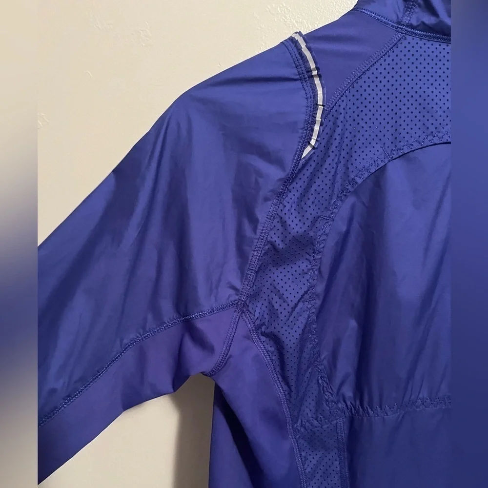 Lululemon Nothin' But Run Blue Jacket Lightweight Water Repellent Women's Size 6